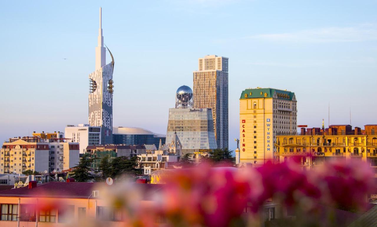 Luxury Room Batumi Luaran gambar